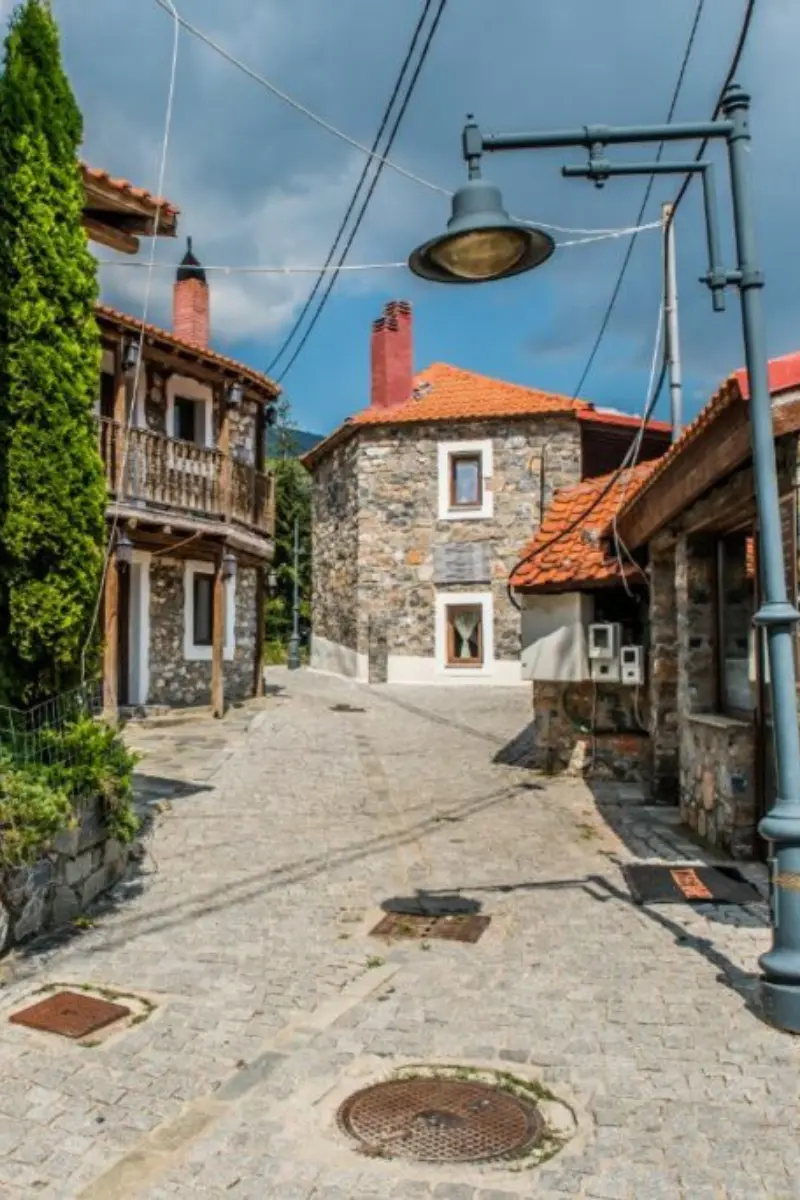 palaios agios athanasios dromos